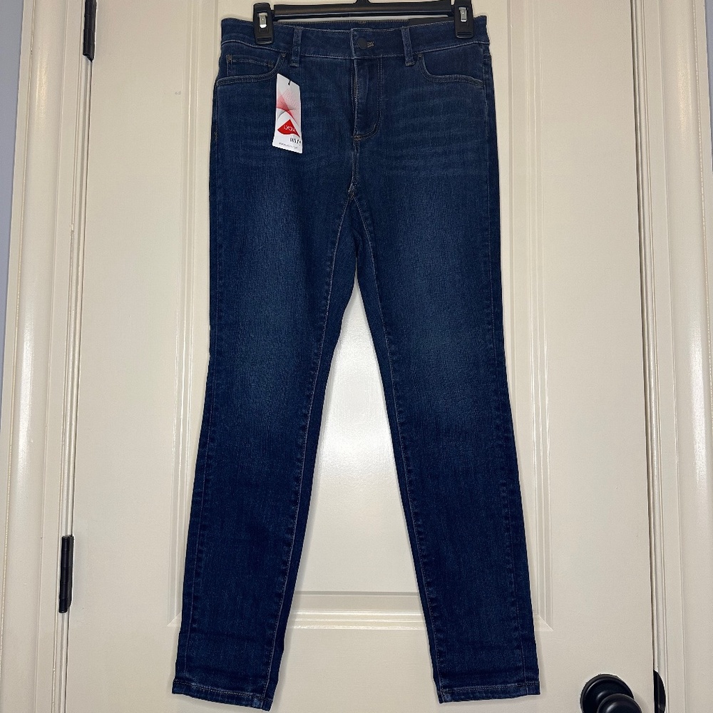 NWT Ann Taylor Skinny in Curvy Midrise Jeans - Size 4P